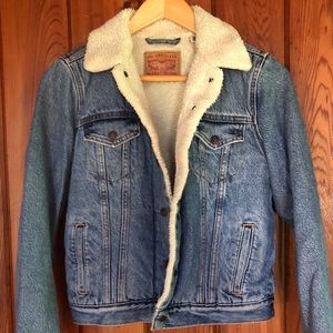 Levi’s Sherpa jacket